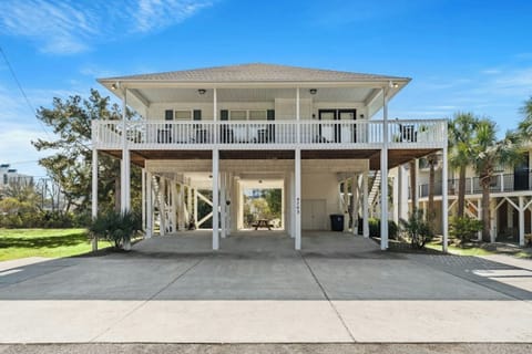 Spend a week at Moon Dance for a memorable vacation.