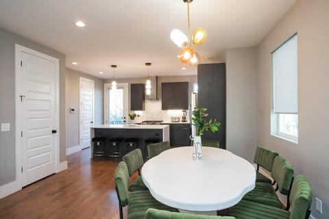 Cityscape - Dining Area