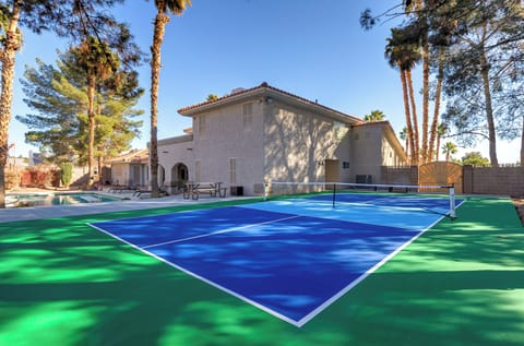 Sport court