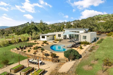 Expansive oasis to enjoy all Sonoma County has to offer