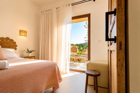 Deluxe Double Room, Balcony, Mountain View | Free WiFi