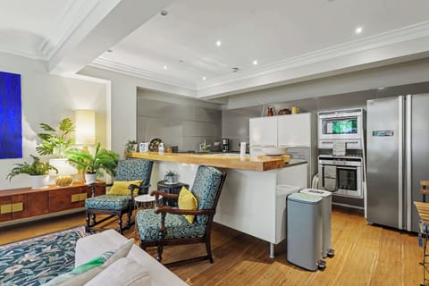 Open Kitchen 