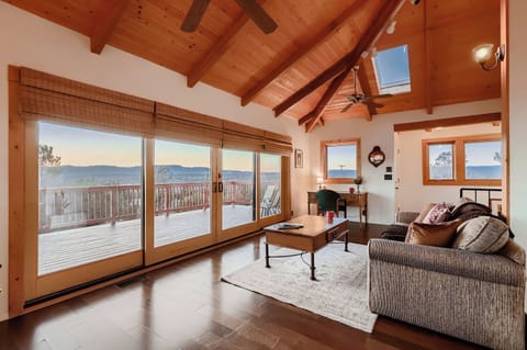 No TV because just look out those doors, views sunsets and stars