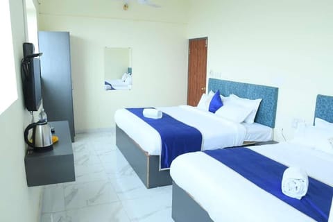 Superior Suite | Desk, free WiFi