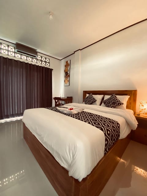 Double Room, Balcony | Desk, free WiFi, bed sheets