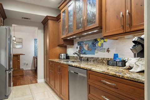 Cook, dine, and gather in this heart-of-the-home space.