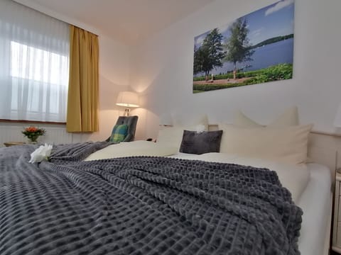 Standard Double Room | Hypo-allergenic bedding, in-room safe, desk, laptop workspace