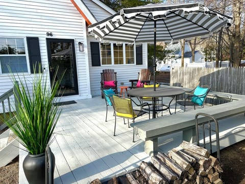 A big sunny deck waits for you after a full day of hiking, golfing, or shopping!