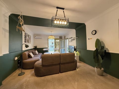 Apartment, 3 Bedrooms, Smoking | Living room