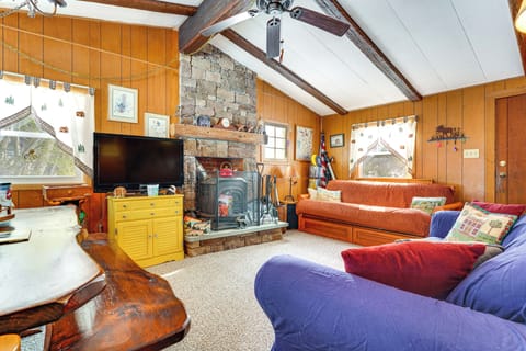 Chester Vacation Rental | 3BR | 1BA | 1 Step to Enter | 800 Sq Ft