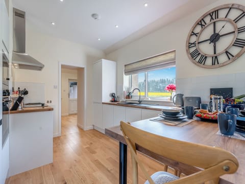 Kitchen/diner | Newbigging Farm Cottage, Auchterarder