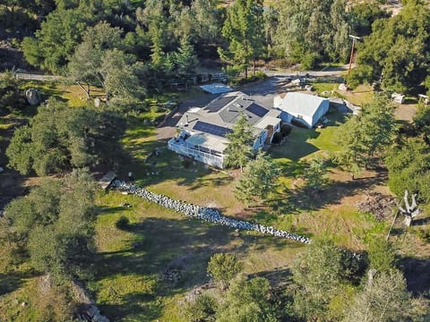 8 Acre Mountain Retreat