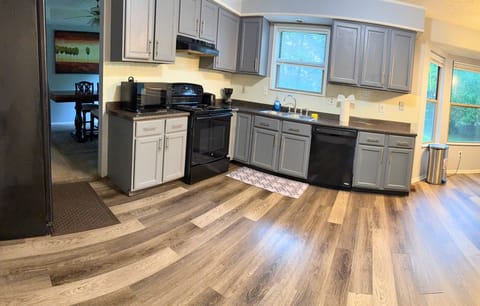 Fully equipped kitchen