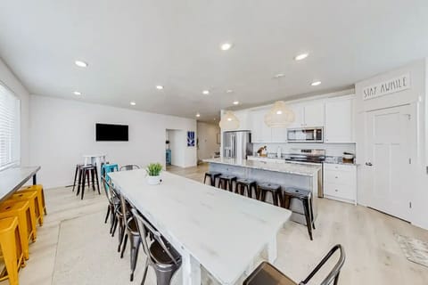 Kitchen with Lots of Seating for the Whole Family