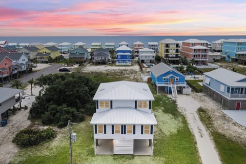 Low Tide is the west (right) side of the duplex