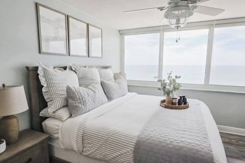 Primary Bedroom - breathtaking ocean views!