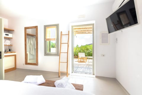 Economy Double or Twin Room, Partial Sea View | In-room safe, blackout drapes, free WiFi