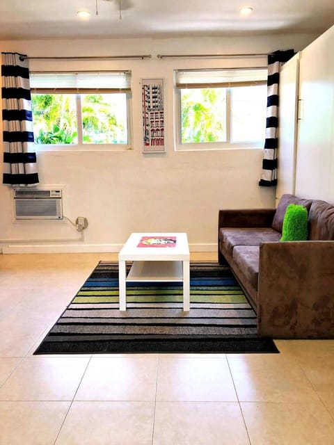 House | Internet