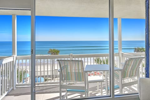 Open ocean views from unit