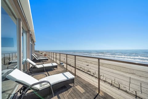 Welcome To Oceanfront Experience