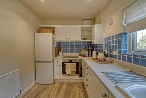 Gleanings, Bredon's Norton - Host & Stay