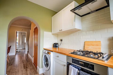 Mayfield House, Ashbourne - Host & Stay