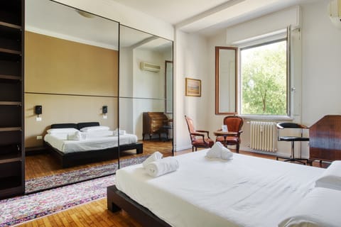 Apartment, 1 Double Bed with Sofa bed, Balcony | 1 bedroom, laptop workspace, iron/ironing board, free WiFi