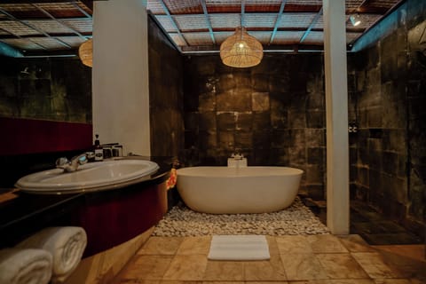 One-Bedroom Pool Villa | Bathroom | Combined shower/tub, hair dryer, towels, soap