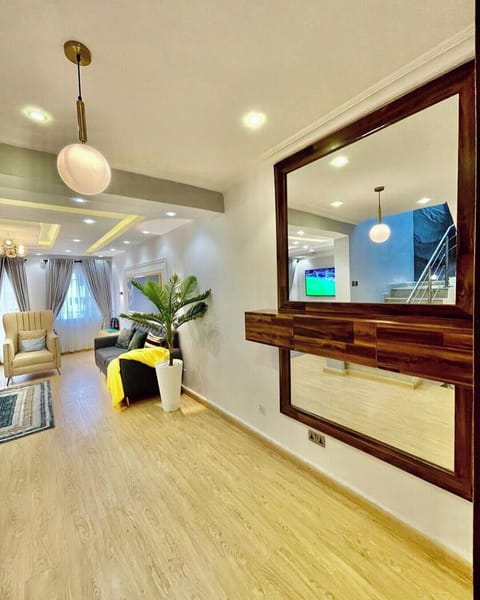 Junior Room, Balcony, City View | Living area