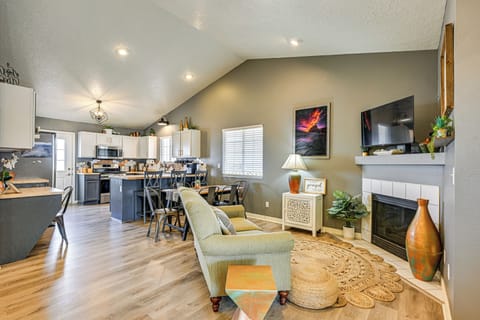 Cedar City Vacation Rental | 5BR | 4BA | 4 Steps Required | 2,095 Sq Ft
