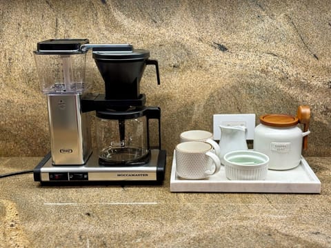 MOCCAMASTER coffee maker.