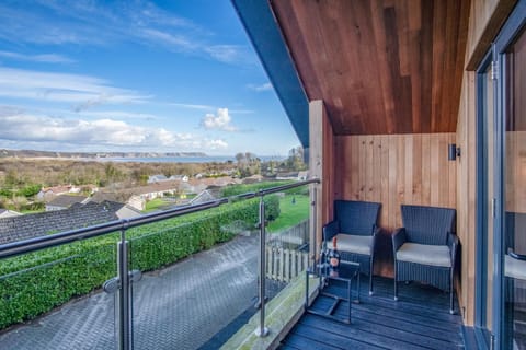 Ty Megan - 3 Bedroom Cottage - Bayview Oxwich (6379)