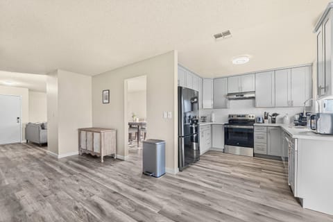 full-furnished kitchen