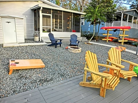 Relax on the Large Dock. Anyone up for Cornhole?