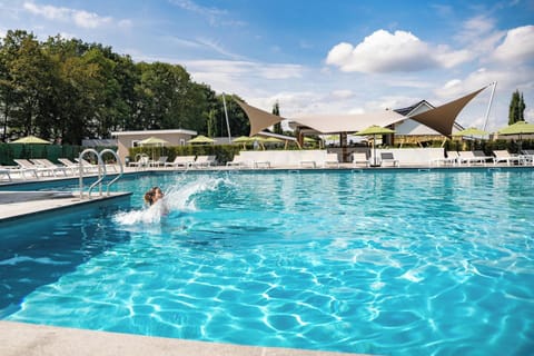 House | Pool