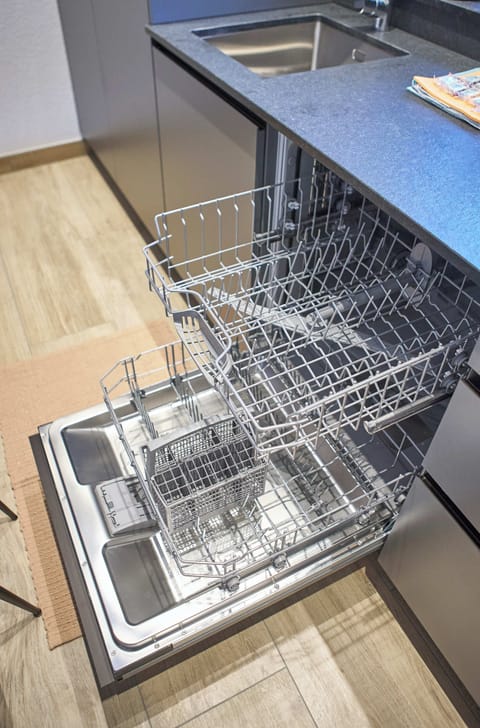 Comfort Apartment, 2 Bedrooms, Balcony, Mountain View | Private kitchen | Coffee/tea maker, electric kettle, toaster, freezer