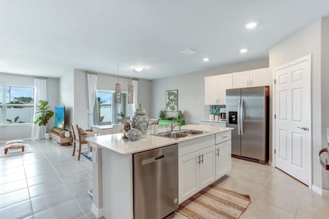 House (4 Bedrooms) | Interior