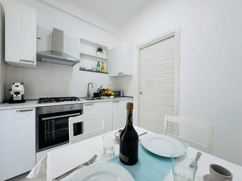 House, 2 Bedrooms, Sea View | Private kitchen | Espresso maker, electric kettle