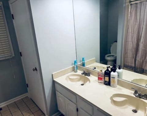 ​Well-stocked bathroom with shampoo, soap, and more.