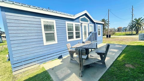 Brand New Modern Home Just Steps Away from the Beach!