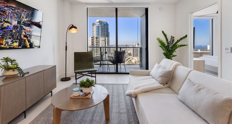 Minimal design meets total comfort.