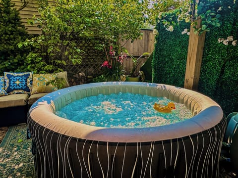 Relax in the Hot Tub with a Skyline Backdrop — Unwind Chicago-Style