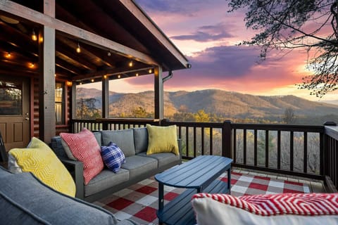 Welcome to Camp Wildgrove! Relax and take in the views :)