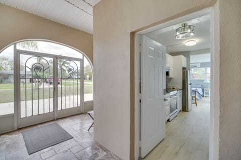 Apartment (0 Bedroom) | Interior