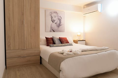 Apartment | Iron/ironing board, bed sheets
