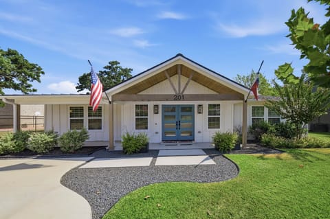 4 201 timber st cs tx 43