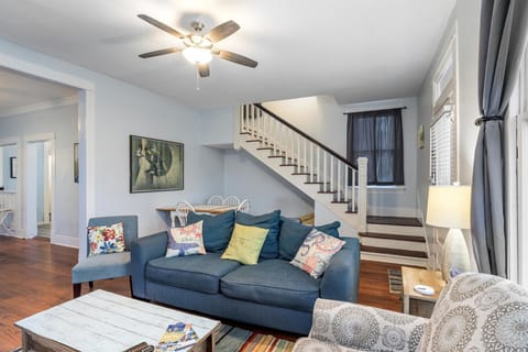 Spacious living room with queen sleeper sofa for flexible group stays