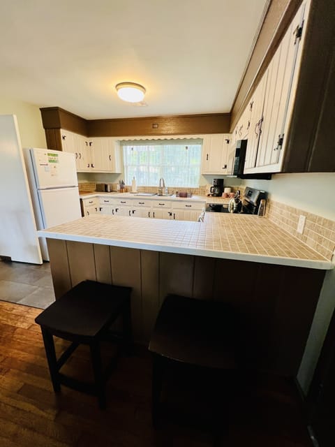 Bright & Sunny Kitchen with lots of counter space!