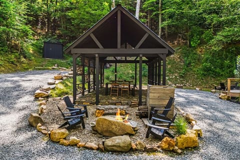 Swamp Grass Garden House