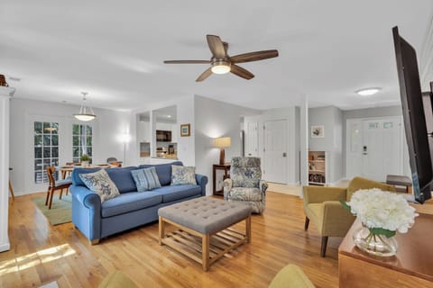 Tucked within Hilton Head's premier Shipyard Resort lies 137 Evian Villa, a haven perfect for families, couples, or business travelers.